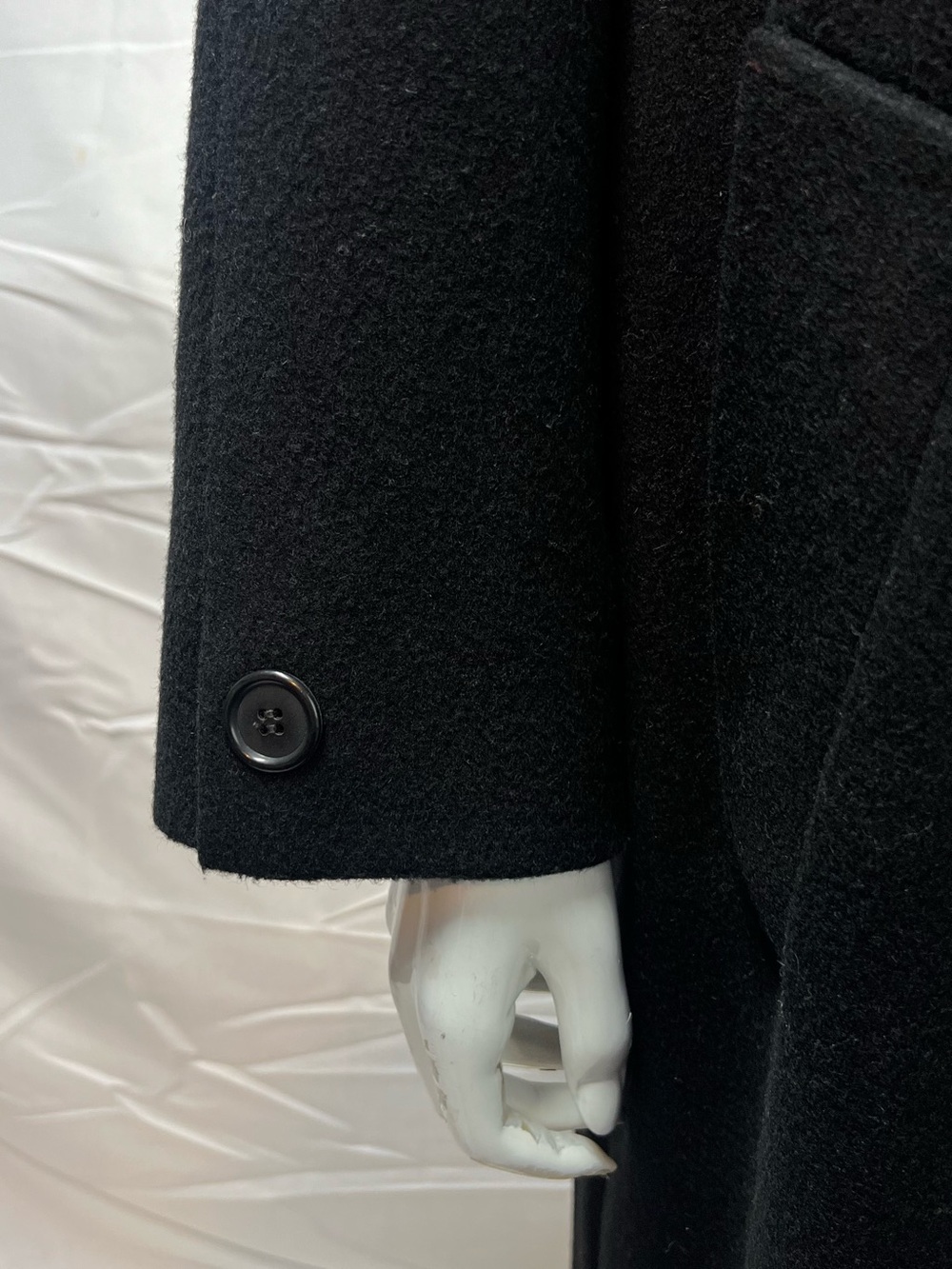 Vintage Jones New York Women’s Large XL Long Black Wool Shawl Collar Overcoat - Picture 4 of 8